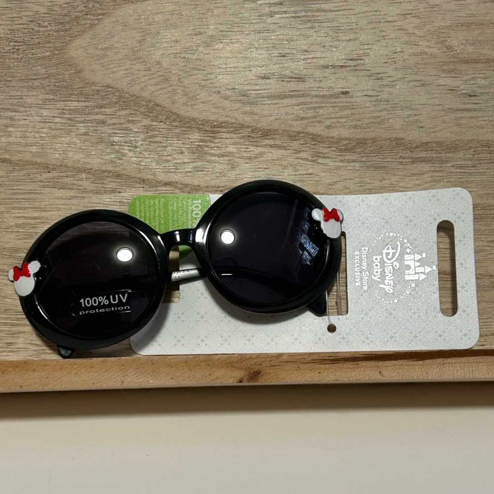 DisneyBaby Minnie Mouse sunglasses